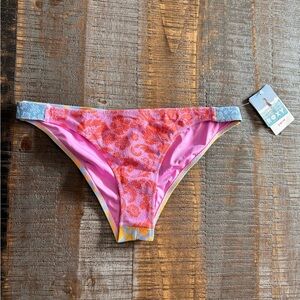 NWT Roxy Women's Bikini Bottoms – Upf 50+ Quick-Stretch Fabric Cheeky Surf Large